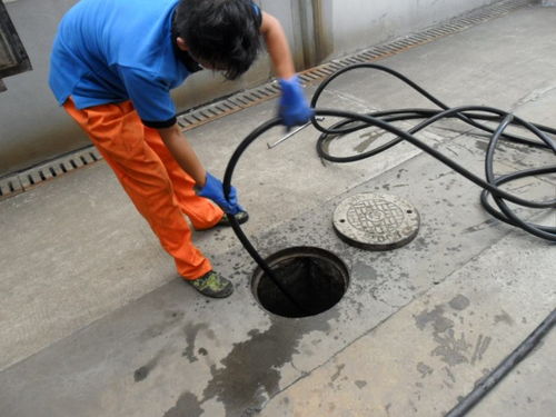 下水道疏通剂铸铁管道怎么用(铸铁管道下水道可以用疏通剂吗)