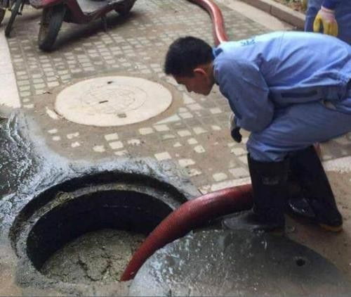 厦门排水管道疏通怎么收费(厦门管道疏通下水道电话)