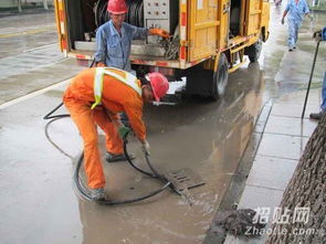 排水管道怎么疏通油块(排水管道怎么疏通油块的)