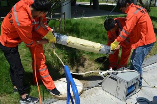 一个人怎么疏通管道(自己怎么疏通管道)