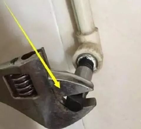 科迈特管道疏通器怎么用(科迈特管道疏通器怎么用的)