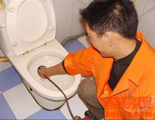 管道咕噜咕噜的响怎么疏通(管道咕噜咕噜的响怎么疏通马桶)