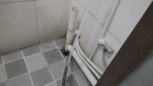 二楼厕所管道怎么疏通(二楼卫生间堵塞有什么好办法)
