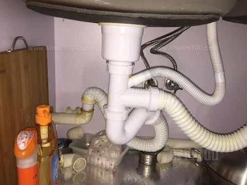 马桶下尿管道疏通器怎么用(马桶通下水管道的方法) 马桶下尿管道疏通器怎么用(马桶通下水管道的方法)