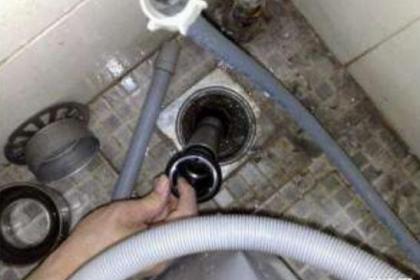 楼外下水主管道堵了怎么疏通(楼外下水道堵了归谁管)