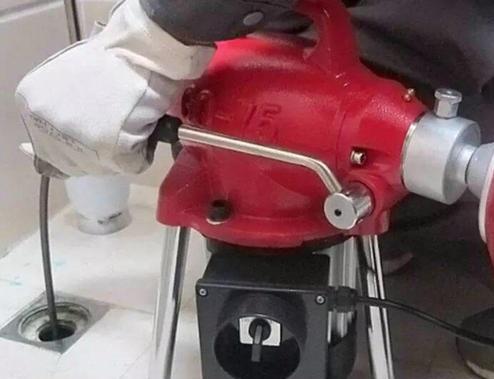 管道疏通器阀门怎么开的(管道疏通器咋用)