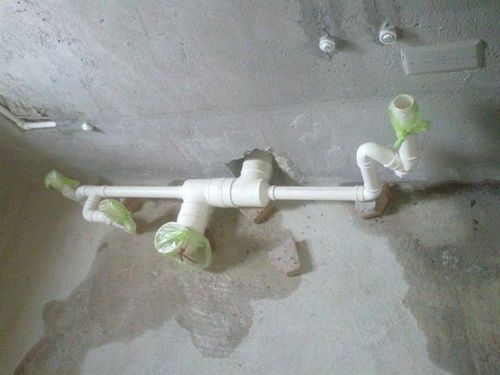 粉料堵住管口怎么疏通管道(粉末管道堵了怎么办)