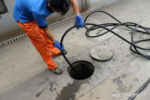 怎么疏通下水管道的油(疏通下水道油腻方法)