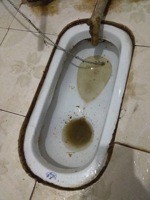 四寸管道堵了怎么疏通(四寸管子下水道堵了怎么办)