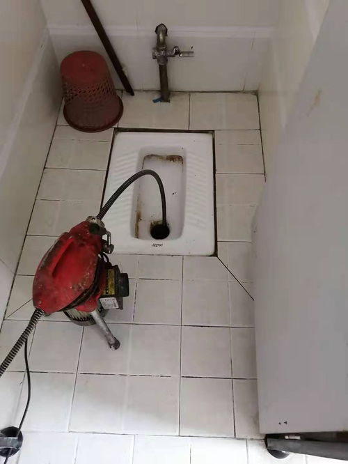 墙里面的管道怎么疏通好(墙内管道堵塞怎么办)