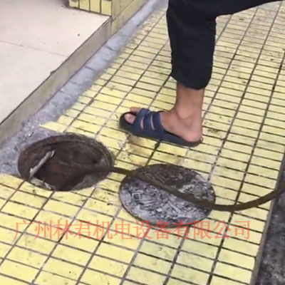 下水管道疏通枪怎么使用(通下水管道的枪)