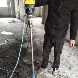 电锤怎么样疏通马桶管道(电锤通下水道)