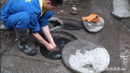 水泥堵塞下水管道怎么疏通(水泥堵塞下水管道怎么疏通的)