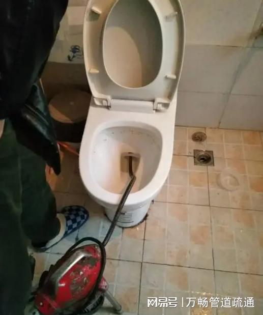 管道疏通剂怎么正确使用视频(管道疏通剂的工作原理) 管道疏通剂怎么正确使用视频(管道疏通剂的工作原理)