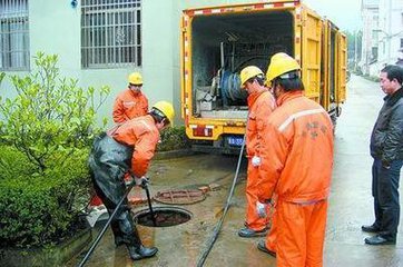 疏通污水管道怎么样(疏通污水主管道的方法)