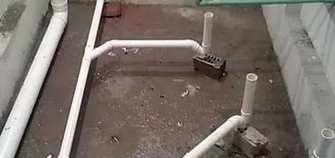 弯管道厕所堵住了怎么疏通(弯管下水道堵塞疏通小妙招)