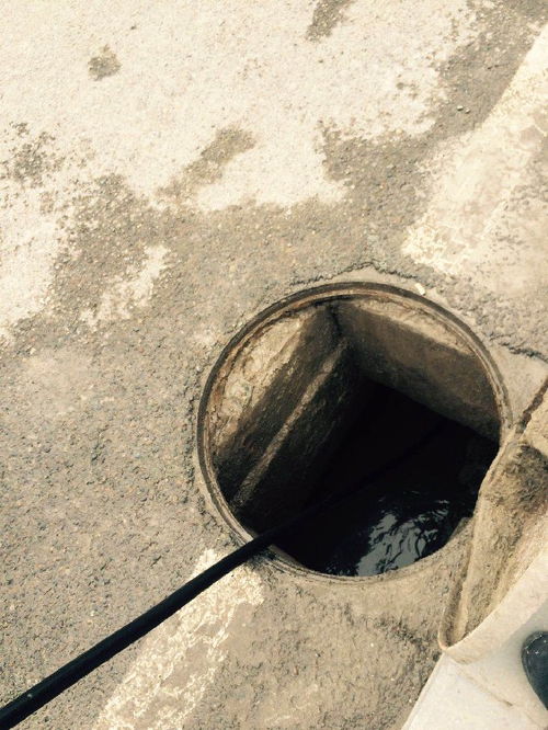 管道被泥巴堵了怎么疏通(管道被淤泥堵用什么通)