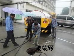管道疏通车是怎么用的(管道疏通车的工作原理)