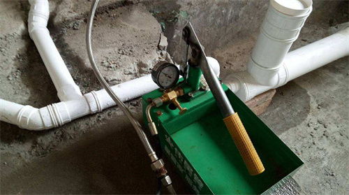 雨棚水槽堵了怎么疏通管道(雨棚的水槽怎样安装)