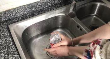 地漏塑料堵住怎么疏通管道(地漏被塑料堵了怎么办)