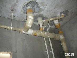 怎么疏通下水管道呢(怎么疏通下水管道呢图片)