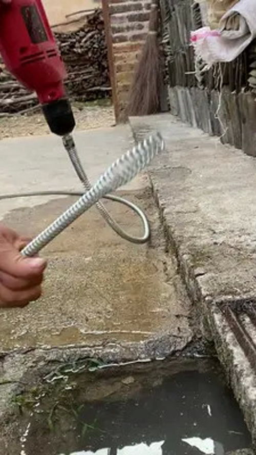 管道疏通滚筒弹簧怎么安装(疏通管道的弹簧怎么用)