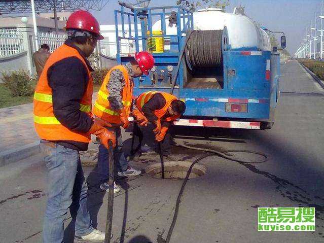 老旧铁管道怎么疏通的(老旧铁水管漏洞如何堵住)