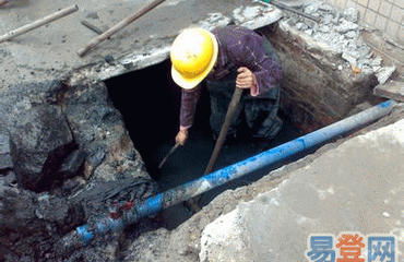 黄泥堵住水管怎么疏通管道(黄泥堵住水管怎么疏通管道图片)