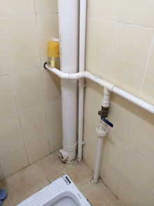 阳台怎么疏通马桶水管道(阳台装马桶怎么排污)
