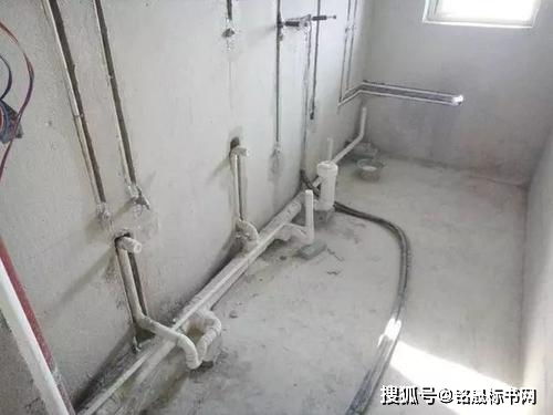 墙上管道堵洞怎么疏通好(墙里管道堵塞怎么办)
