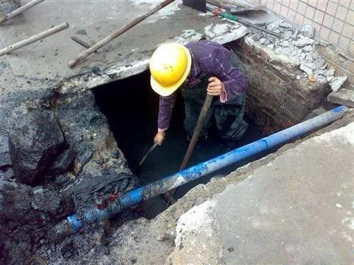 疏通窨井管道怎么收费(疏通水井)