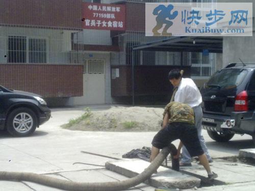 管道过长怎么疏通(长管道堵了怎么疏通)